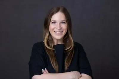 Pop-Up Headshot Snapshots