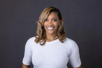 Mastering Facial Expressions for Headshots