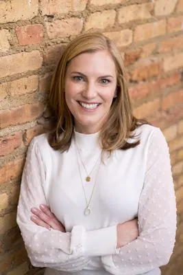 Expressive actor headshot with natural background