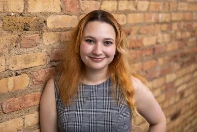 Urban headshot on downtown Chicago street